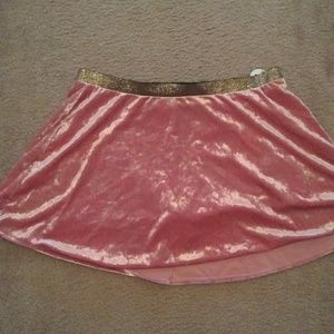 Kids arizona elastic skirt.